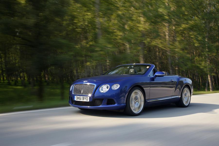  Bentley Continental GT Convertible 2011 года  (фото 28 из 37)